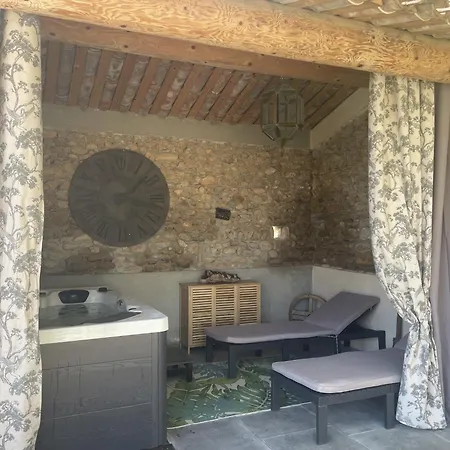 Les Mazets Du Pas Πανσιόν Gréoux-les-Bains
