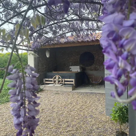 Penzion Les Mazets Du Pas Gréoux-les-Bains