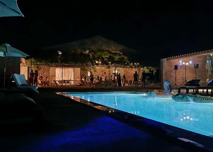 Guest house Les Mazets Du Pas