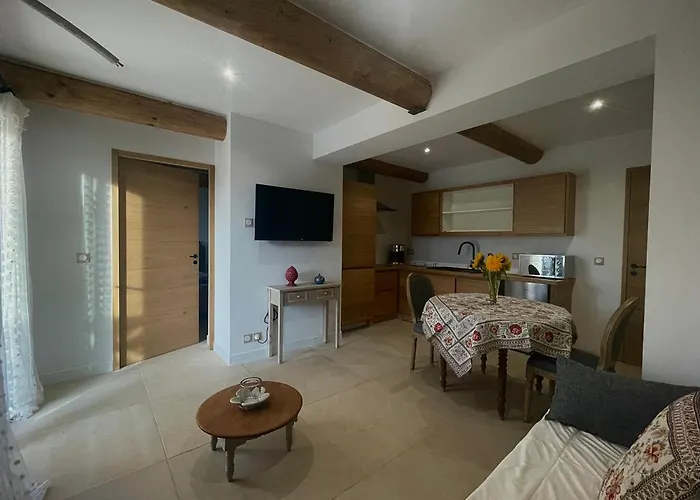 Les Mazets Du Pas 3* Greoux-les-Bains