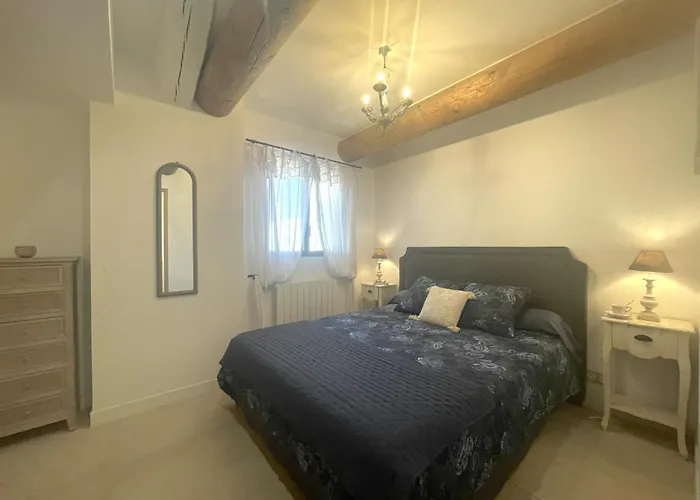 Les Mazets Du Pas 3*