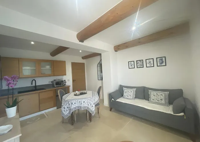 Guest house Les Mazets Du Pas